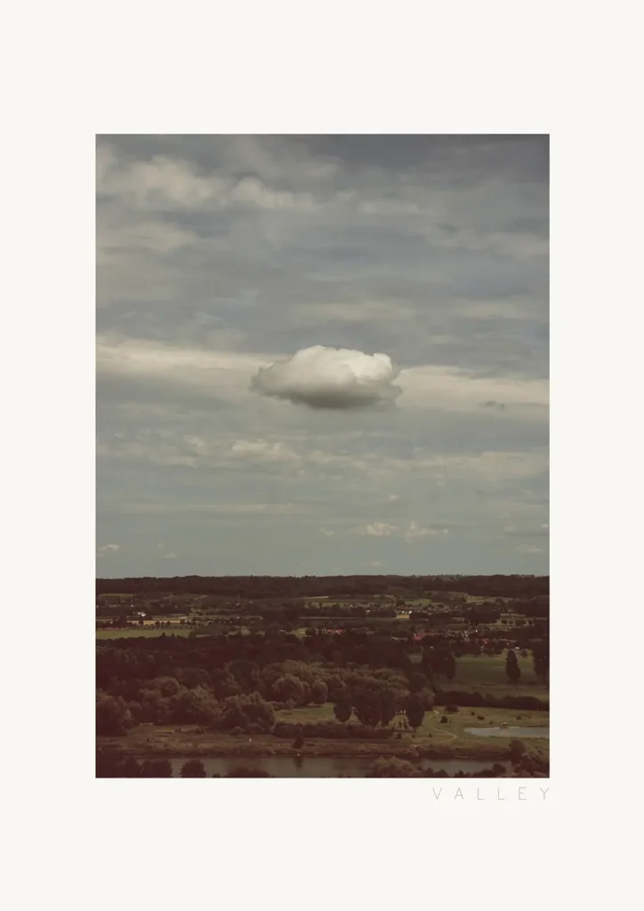 Valley (54 x 74 cm) © Sander Steins