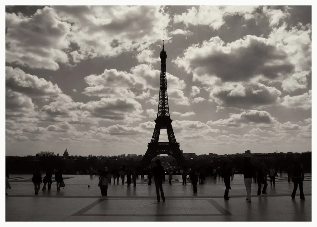 Paris (74 x 54 cm) © Sander Steins